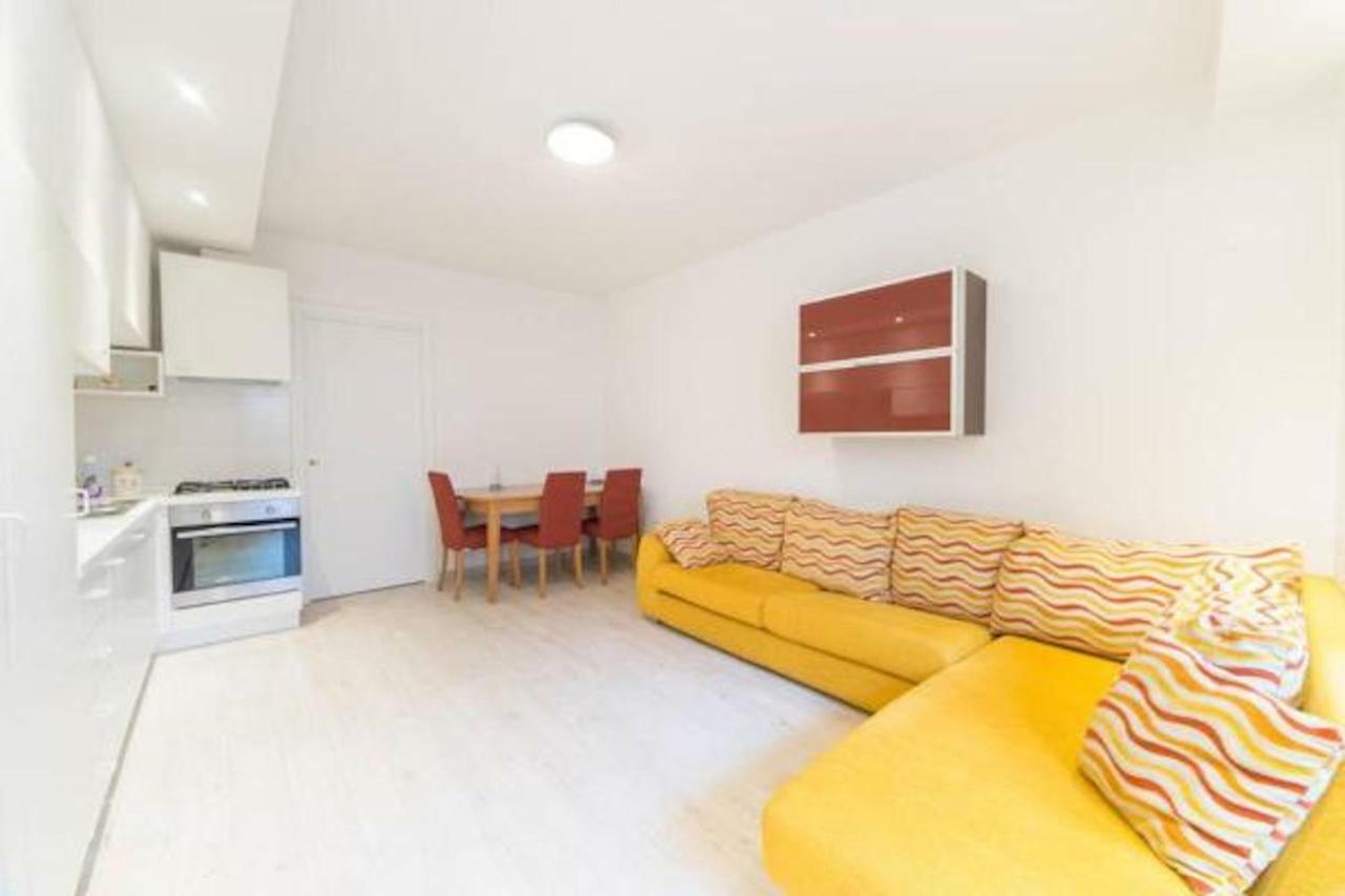 La Casa Nel Borgo Sul Lago ピゾーニェ エクステリア 写真