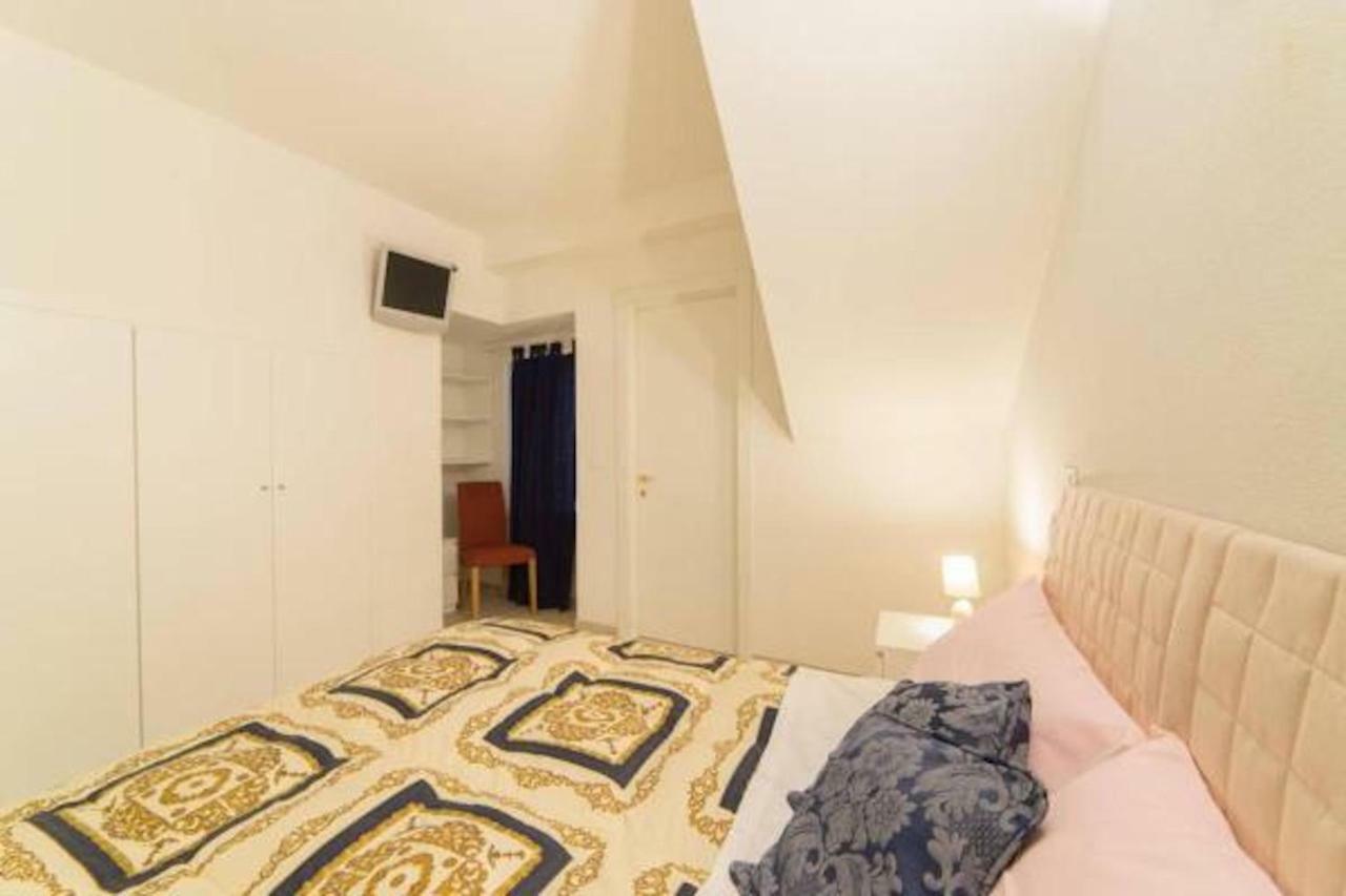 La Casa Nel Borgo Sul Lago ピゾーニェ エクステリア 写真